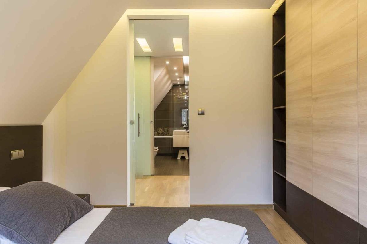 Srebrny Apartament *